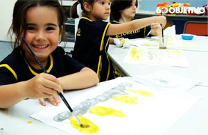 Infantil 4 recria arte rupestre com tintas naturais e muita criatividade